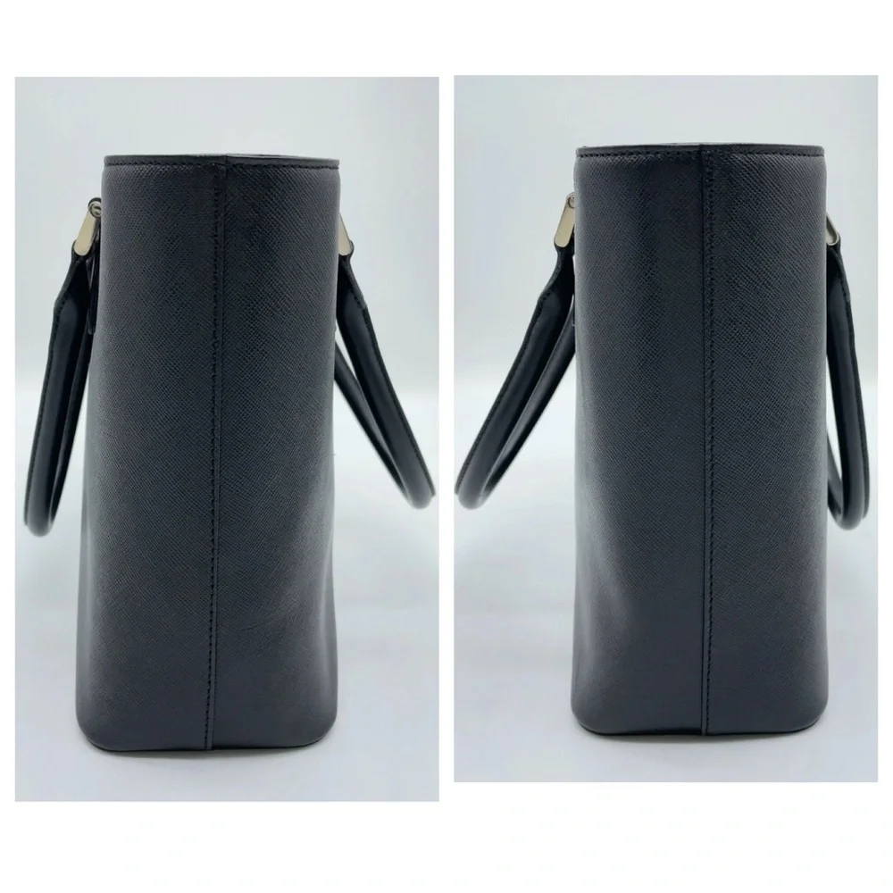 Burberry saffiano leather tote bag with a Cherry Charm - Picture 11 of 13